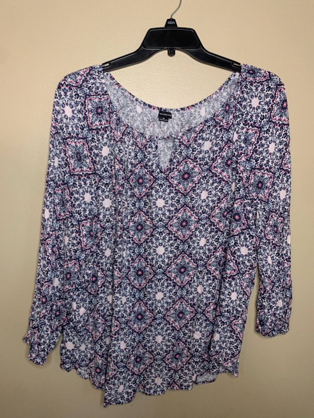 new directions Pink & Blue Geometric Print Keyhole Tunic